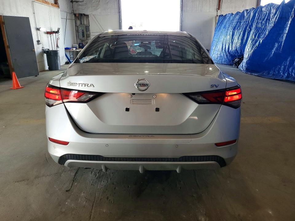 2021 NISSAN SENTRA SV — Фото 6 из 12
