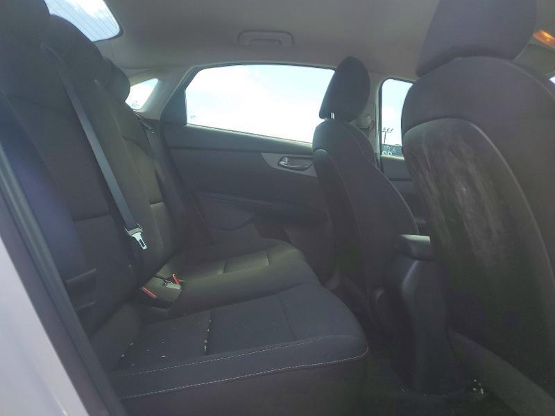 2021 KIA FORTE FE — Фото 10 из 12