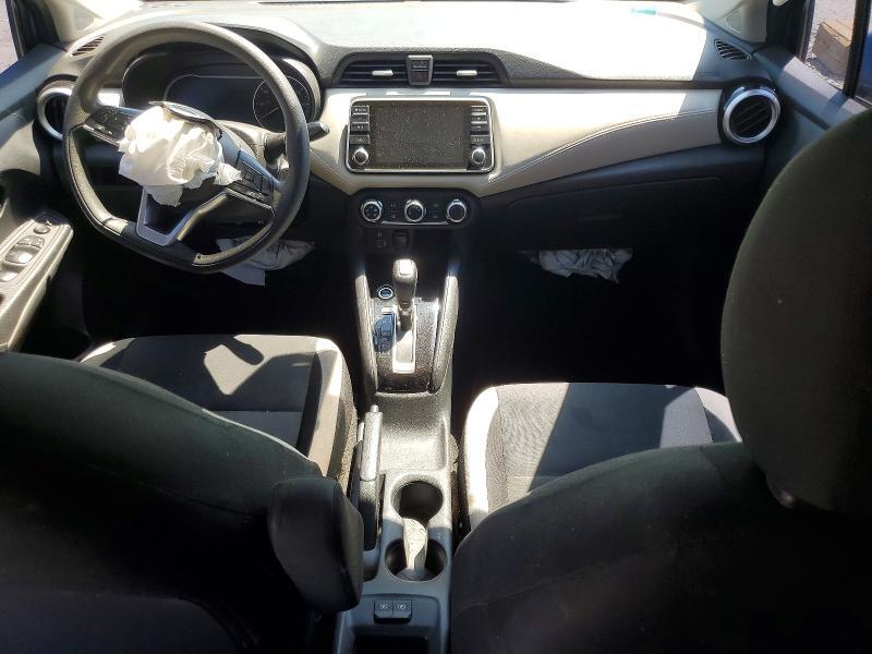 2020 NISSAN VERSA SV — Фото 8 из 12