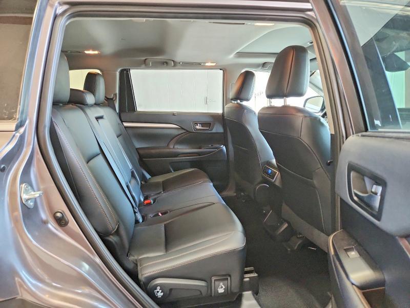 2019 TOYOTA HIGHLANDER XLE — Фото 11 из 13