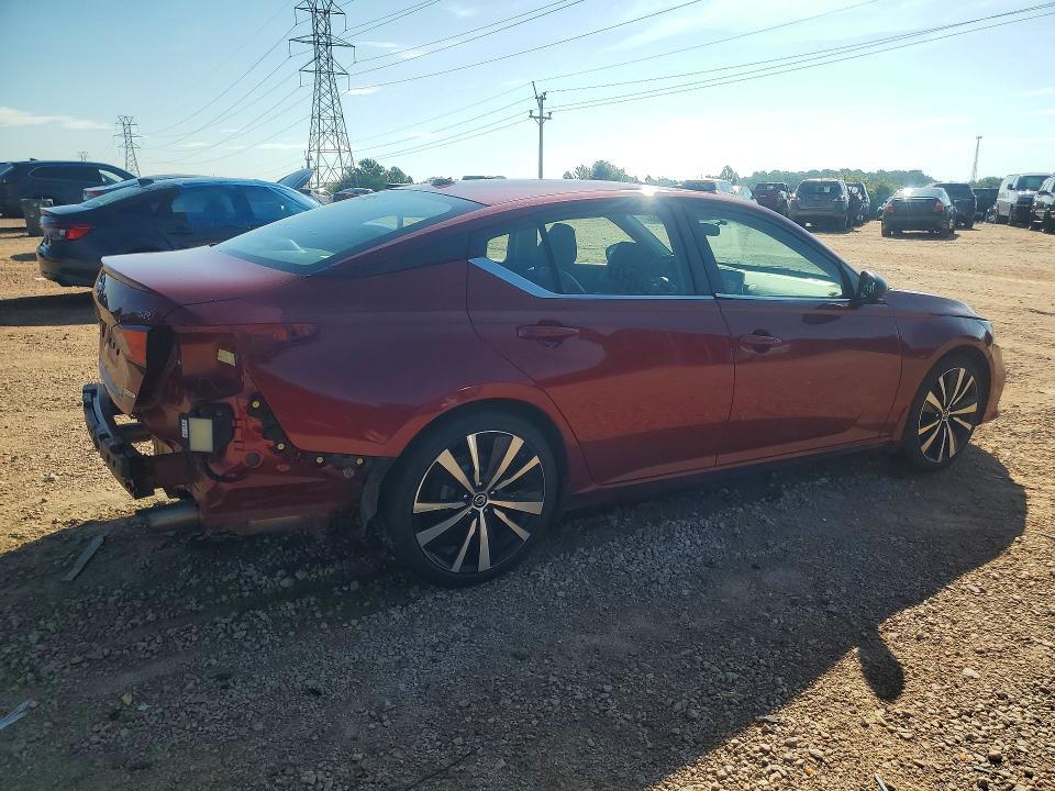 2019 NISSAN ALTIMA SR — Фото 3 из 13