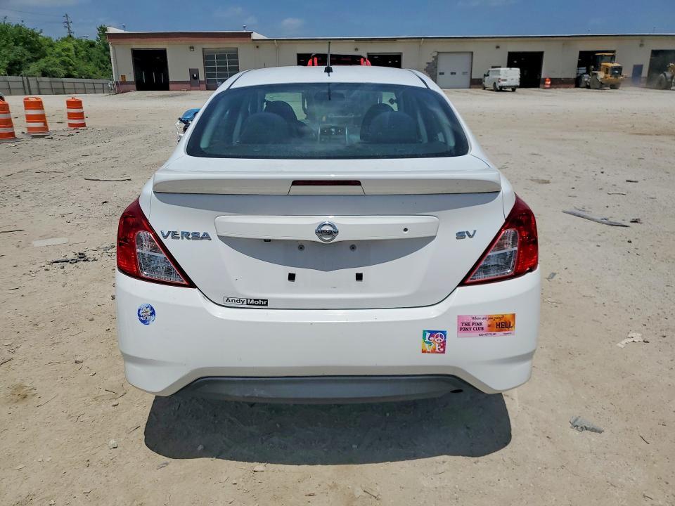 2019 NISSAN VERSA SV — Фото 6 из 13