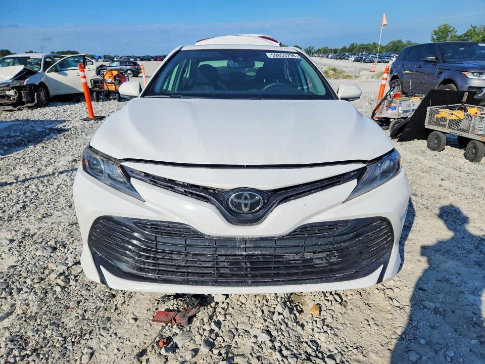 2019 TOYOTA CAMRY LE — Фото 5 из 13