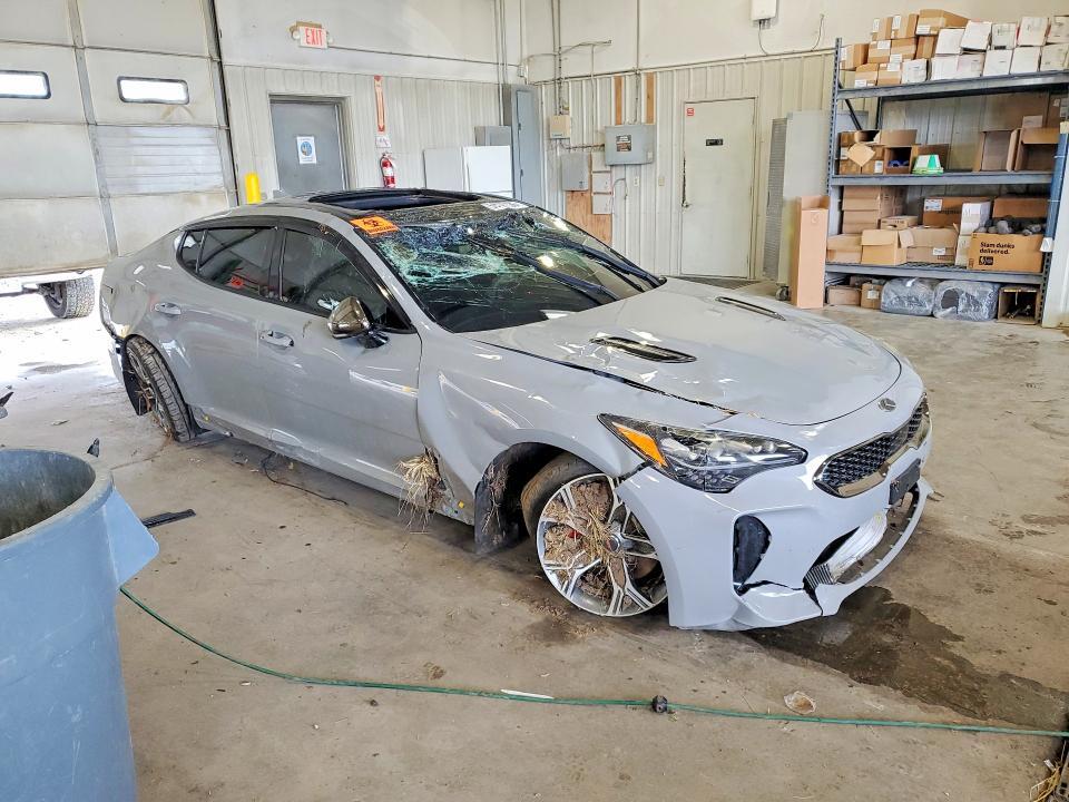 2019 KIA STINGER GT1 — Фото 4 из 12