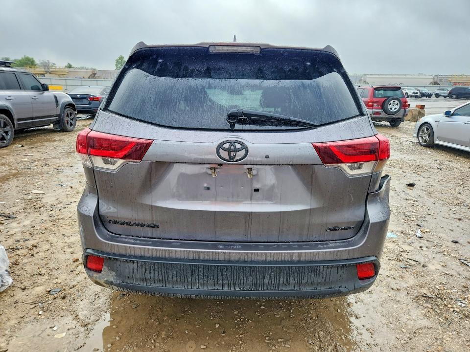 2019 TOYOTA HIGHLANDER SE — Фото 6 из 12