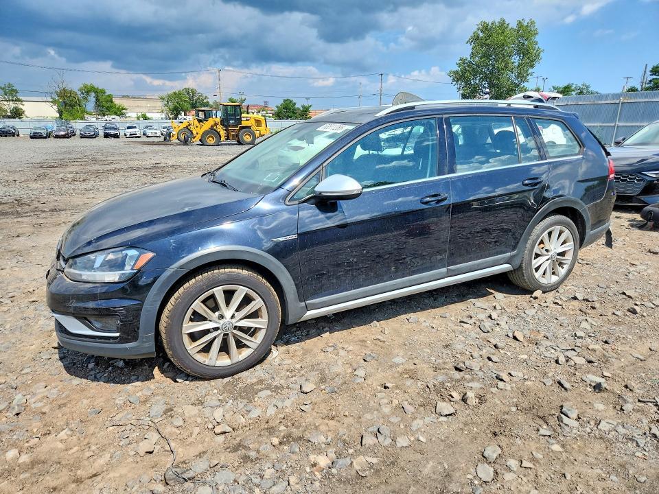 2018 VOLKSWAGEN GOLF ALLTRACK 3VWH17AU6JM756177
