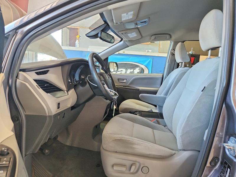 2018 TOYOTA SIENNA LE — Фото 7 из 13