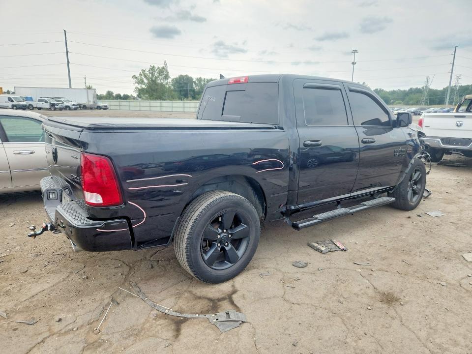 2018 RAM 1500 SLT — Фото 3 из 12