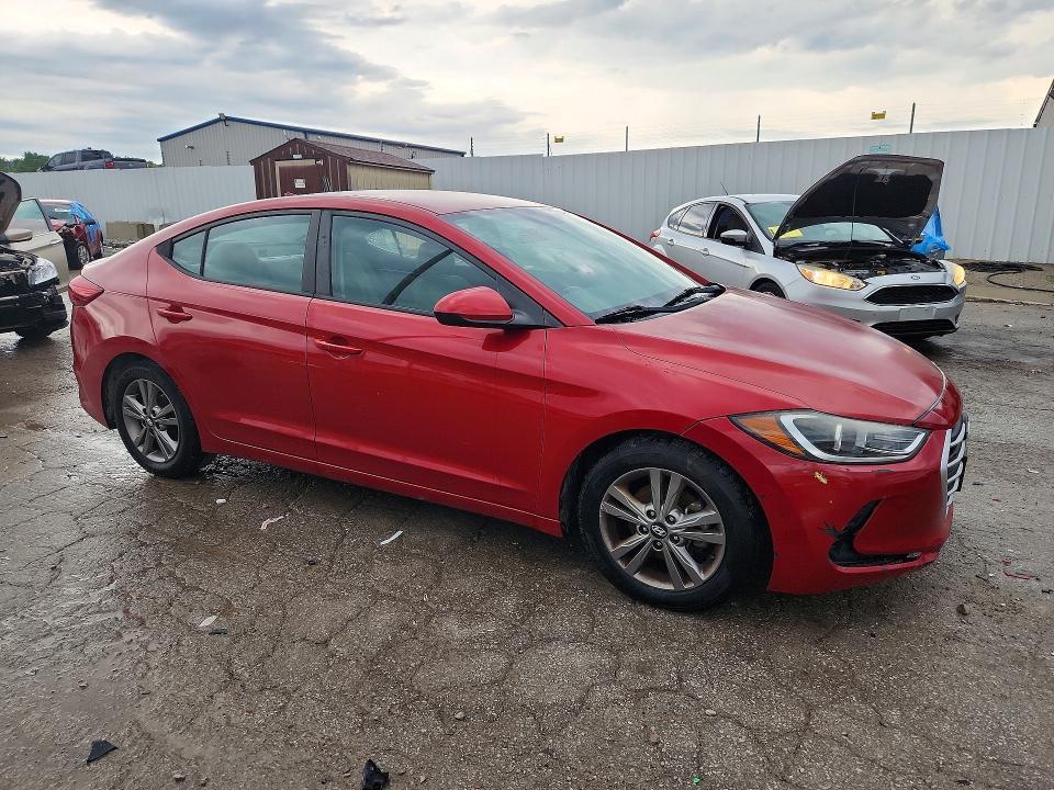 2018 HYUNDAI ELANTRA SEL — Фото 4 из 12