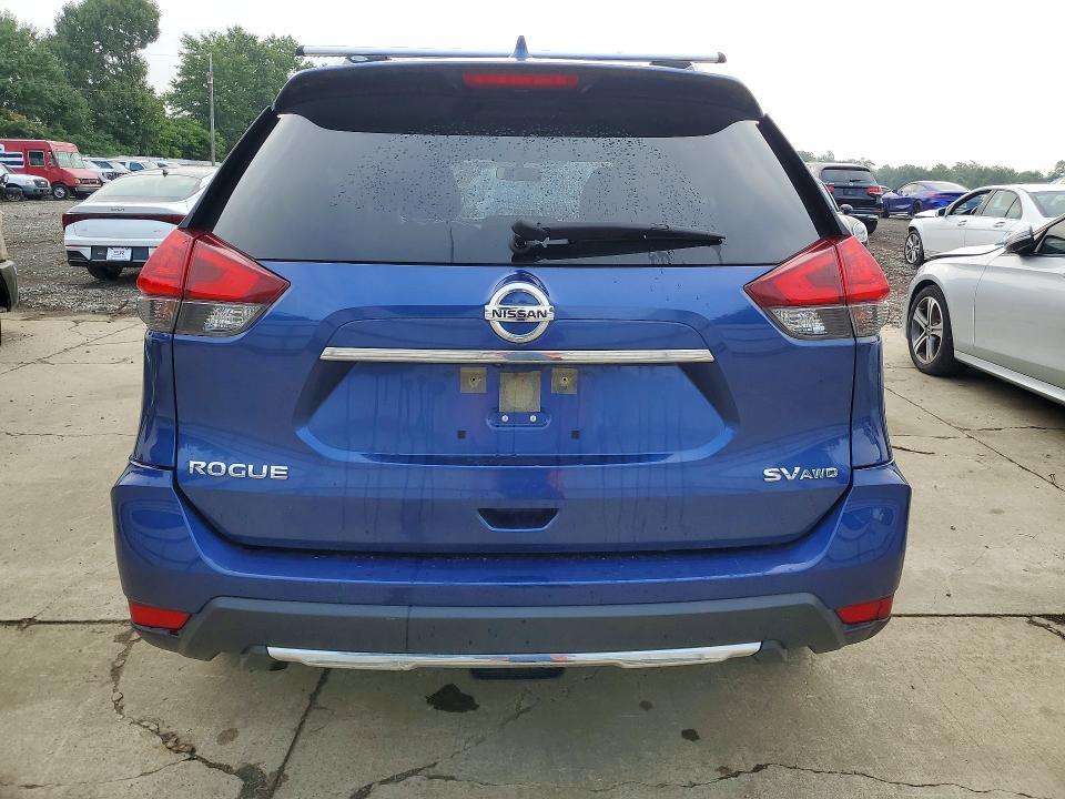 2017 NISSAN ROGUE SV — Фото 6 из 13