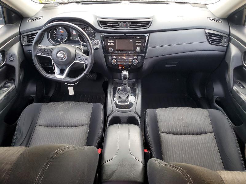 2017 NISSAN ROGUE SV — Фото 8 из 13
