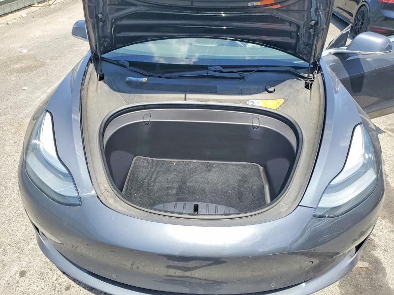 2017 TESLA MODEL 3 — Фото 11 из 12