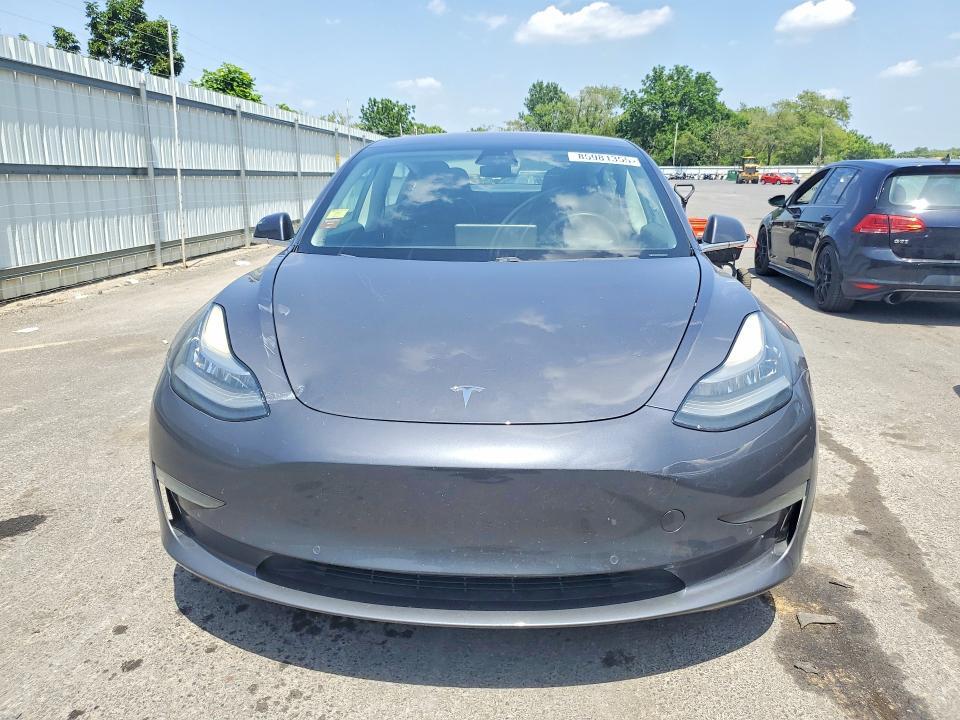 2017 TESLA MODEL 3 — Фото 5 из 12