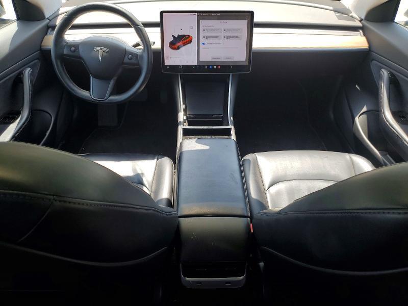 2017 TESLA MODEL 3 — Фото 8 из 12