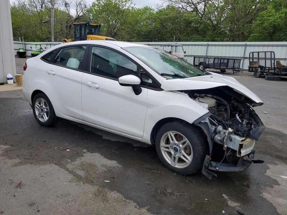 2017 FORD FIESTA SE — Фото 4 из 12