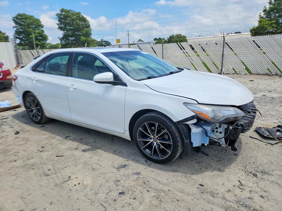 2017 TOYOTA CAMRY XSE — Фото 4 из 13