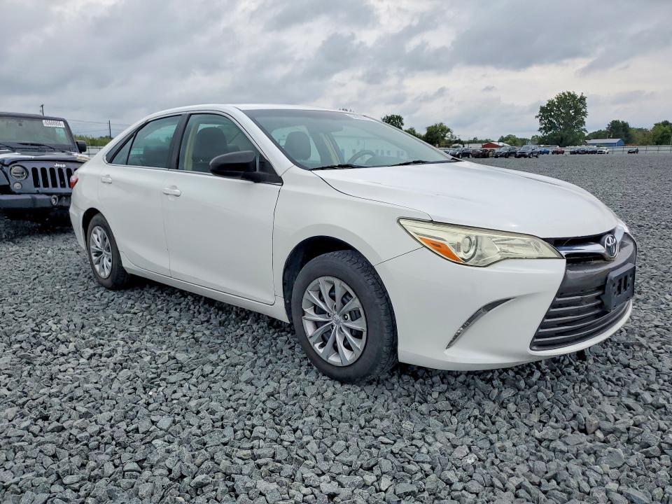 2017 TOYOTA CAMRY — Фото 4 из 12