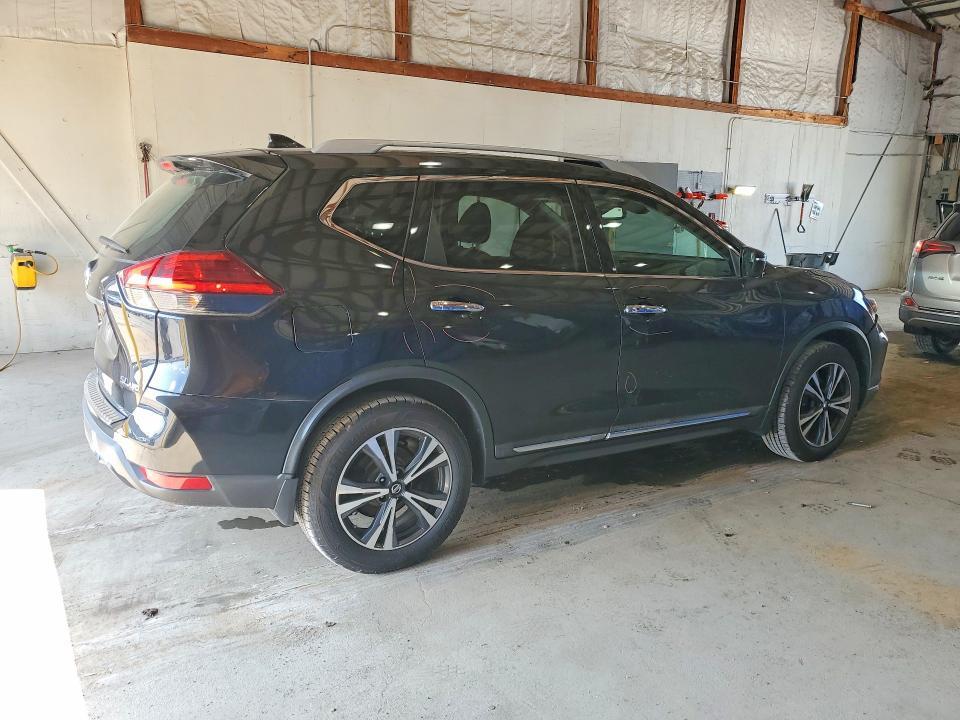 2017 NISSAN ROGUE SL — Фото 3 из 13