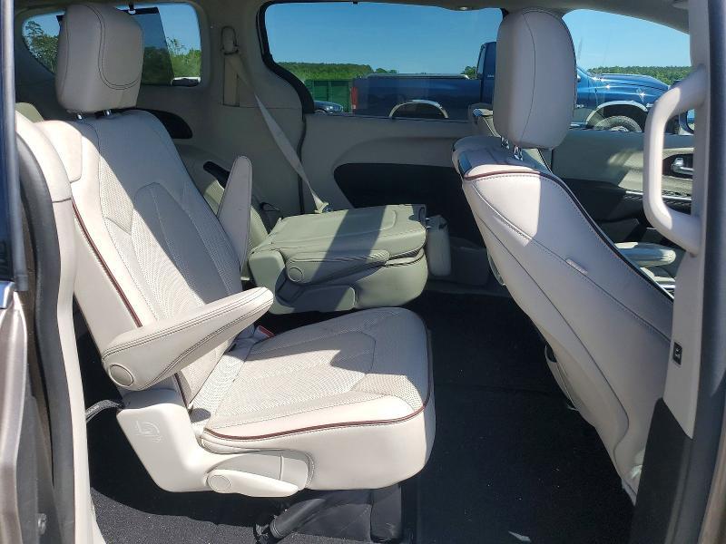 2017 CHRYSLER PACIFICA LIMITED — Фото 11 из 14