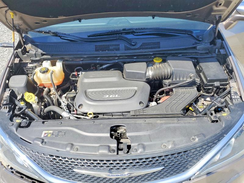 2017 CHRYSLER PACIFICA LIMITED — Фото 12 из 14