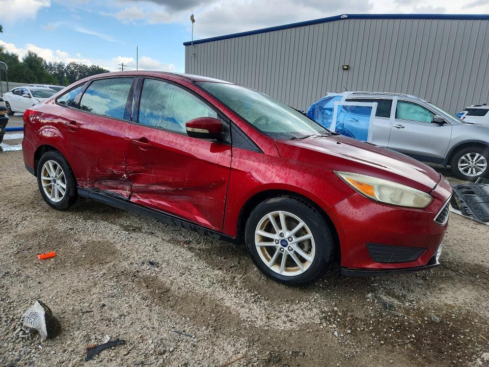 2017 FORD FOCUS SE — Фото 4 из 12