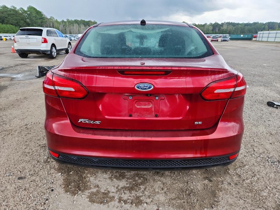 2017 FORD FOCUS SE — Фото 6 из 12