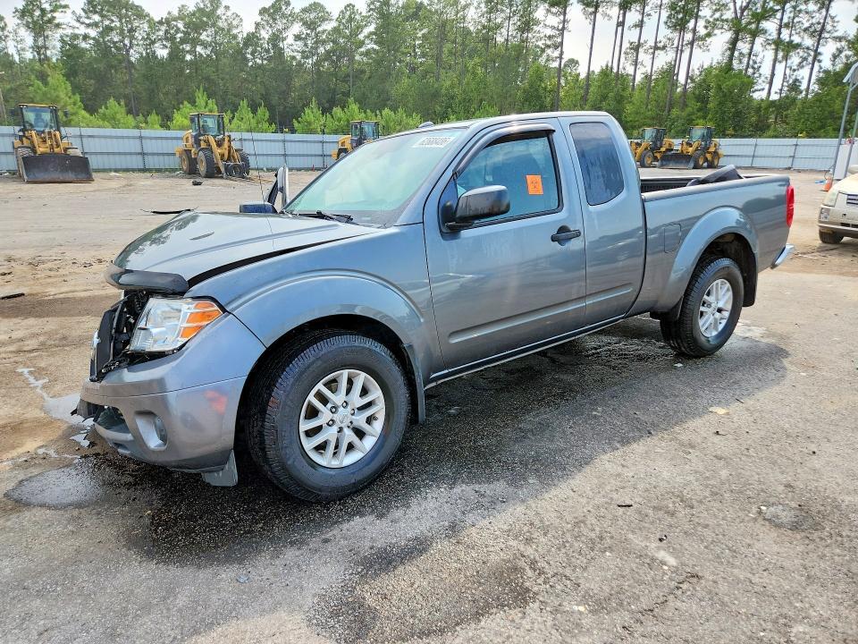 2017 NISSAN FRONTIER SV V6