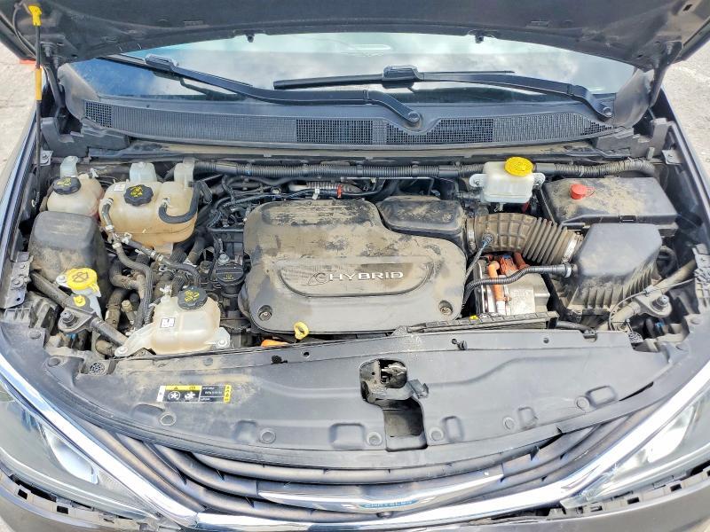 2017 CHRYSLER PACIFICA EHYBRID PLATINUM — Фото 12 из 13