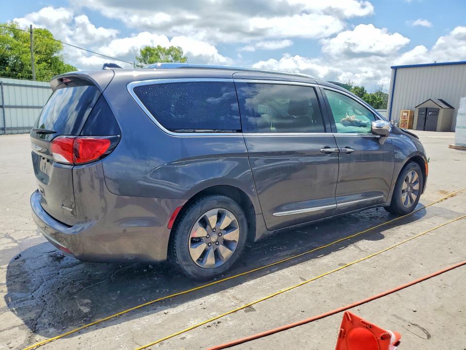 2017 CHRYSLER PACIFICA EHYBRID PLATINUM — Фото 3 из 13
