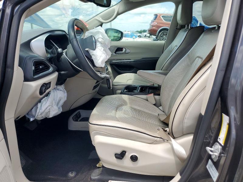 2017 CHRYSLER PACIFICA EHYBRID PLATINUM — Фото 7 из 13