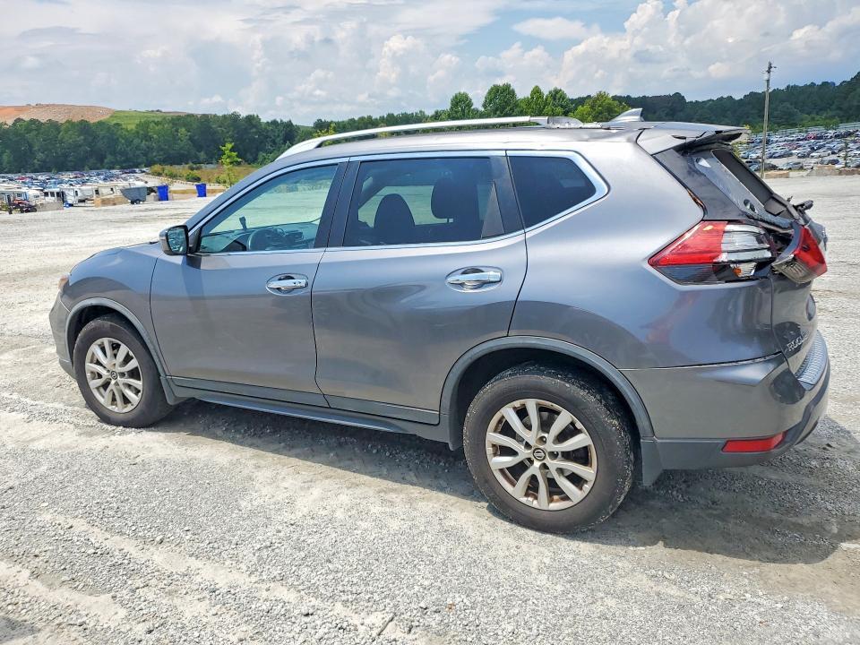 2017 NISSAN ROGUE SV — Фото 2 из 12