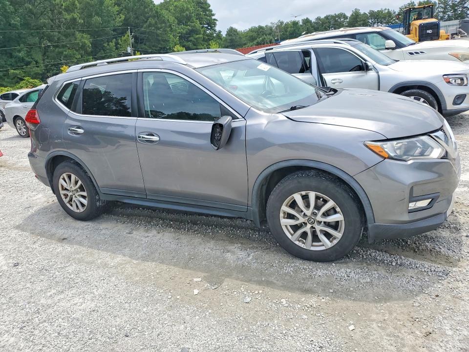 2017 NISSAN ROGUE SV — Фото 4 из 12