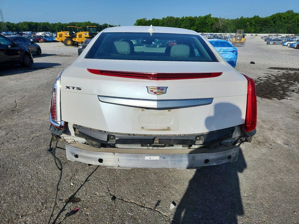 2017 CADILLAC XTS LUXURY — Фото 6 из 12