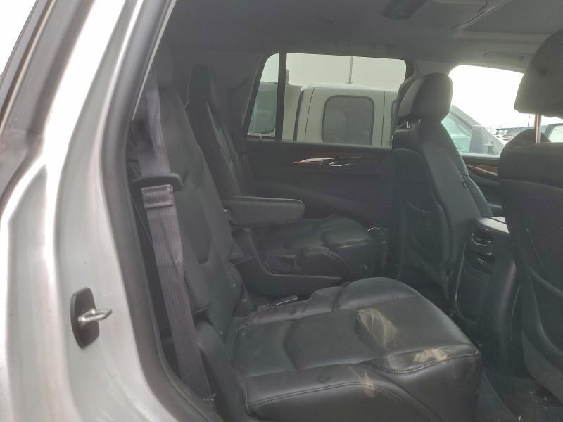 2016 CADILLAC ESCALADE LUXURY — Фото 11 из 13