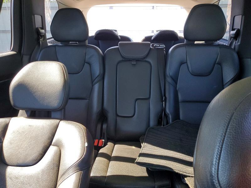 2016 VOLVO XC90 T6 — Фото 10 из 13