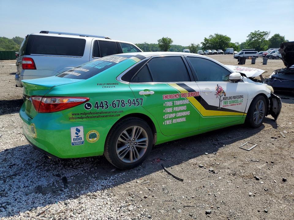 2016 TOYOTA CAMRY SE — Фото 3 из 13
