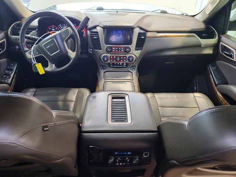 2016 GMC YUKON XL DENALI — Фото 8 из 13