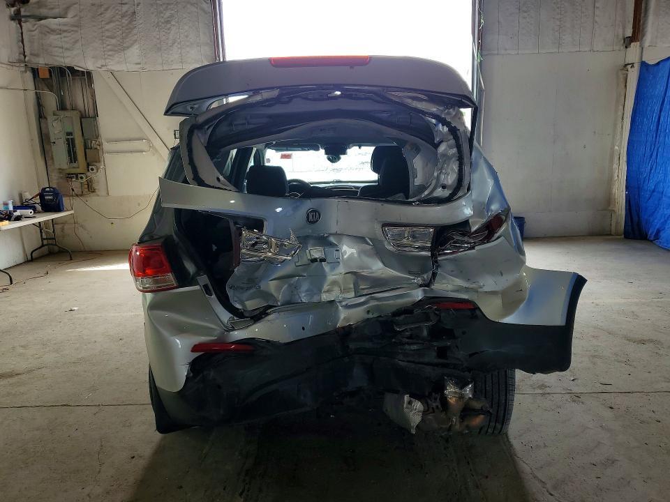 2016 KIA SORENTO LX — Фото 6 из 13