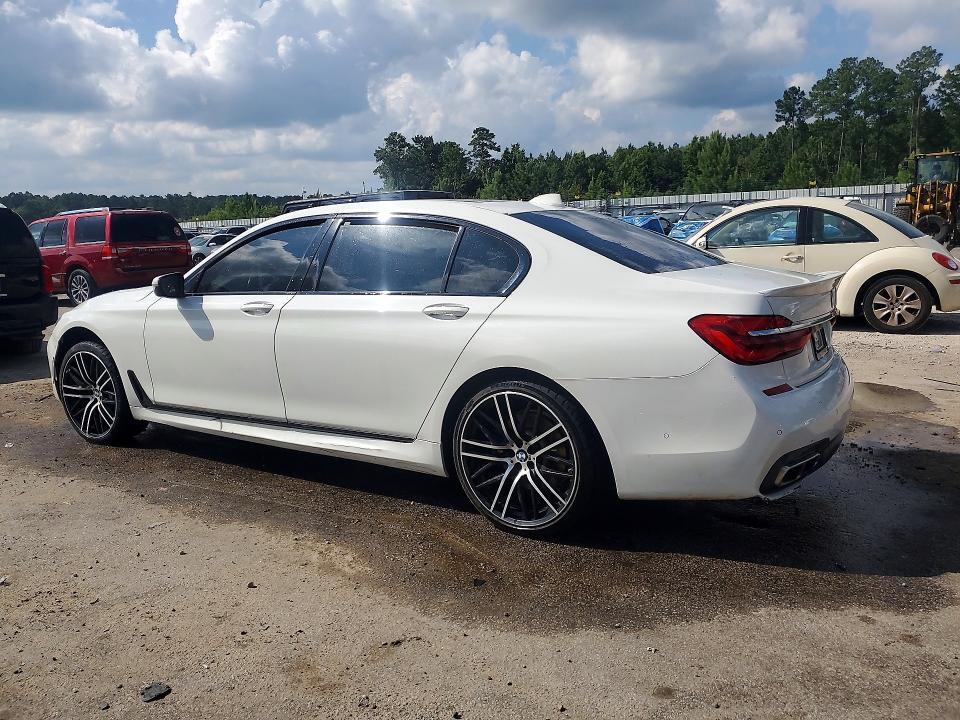 2016 BMW 750 I — Фото 2 из 12