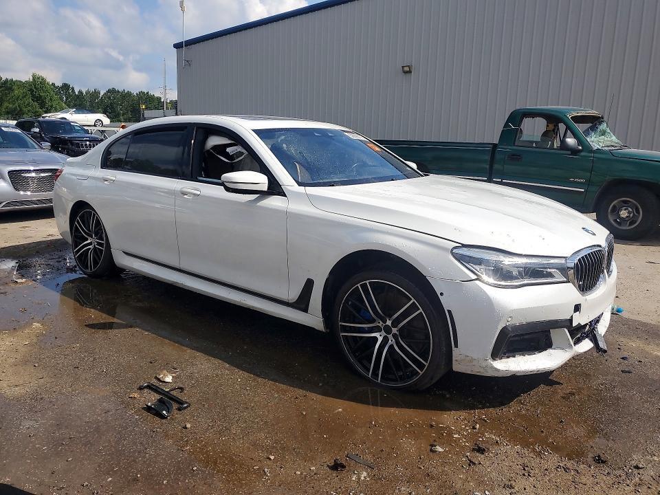 2016 BMW 750 I — Фото 4 из 12