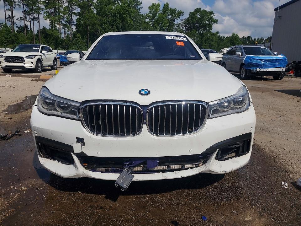 2016 BMW 750 I — Фото 5 из 12