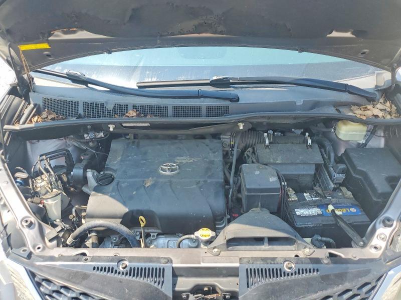 2016 TOYOTA SIENNA SE — Фото 12 из 13