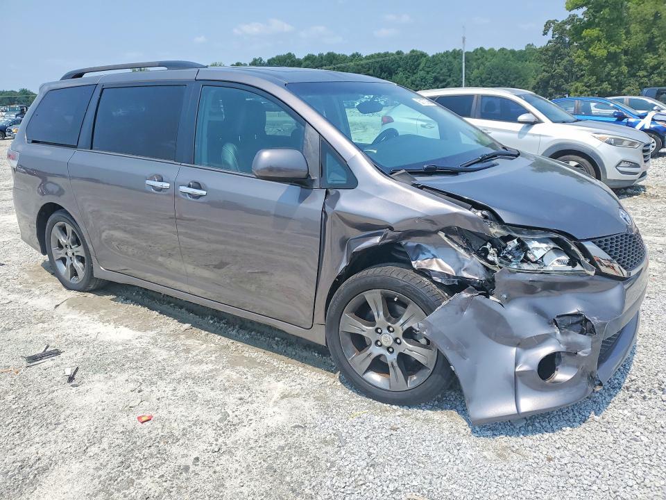2016 TOYOTA SIENNA SE — Фото 4 из 13