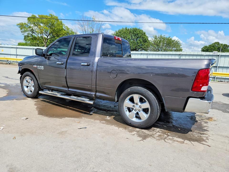 2016 RAM 1500 SLT — Фото 2 из 13