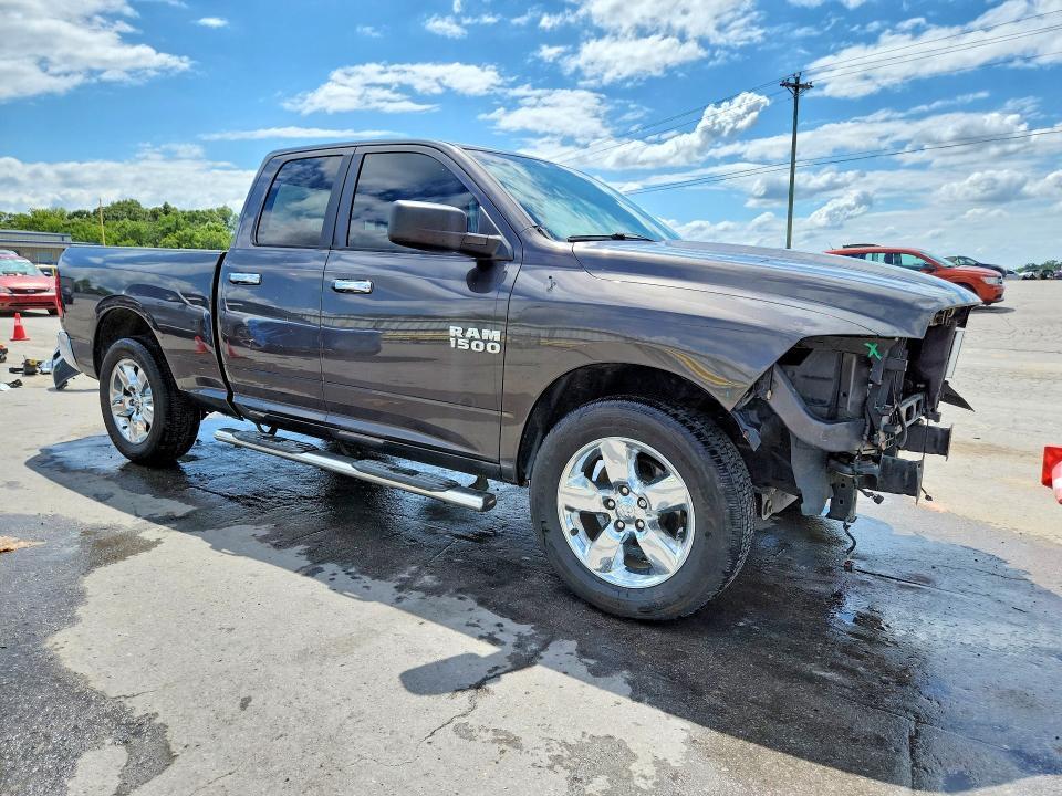 2016 RAM 1500 SLT — Фото 4 из 13