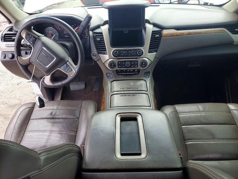2015 GMC YUKON DENALI — Фото 8 из 13