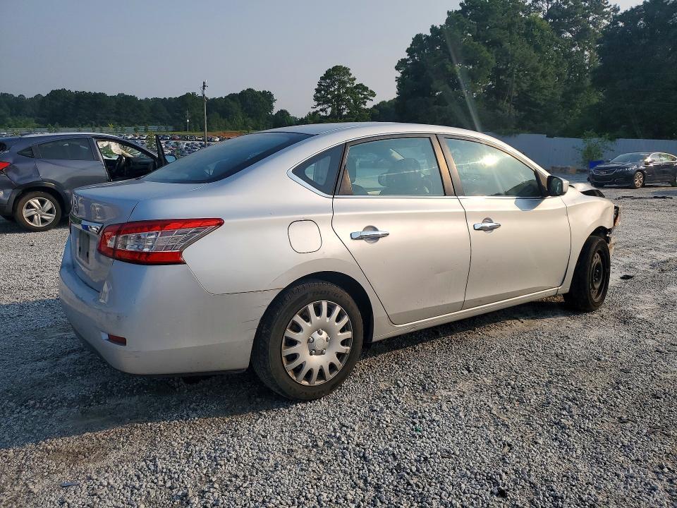 2015 NISSAN SENTRA S — Фото 3 из 12