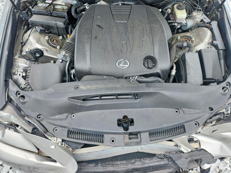2015 LEXUS IS 250 — Фото 11 из 12