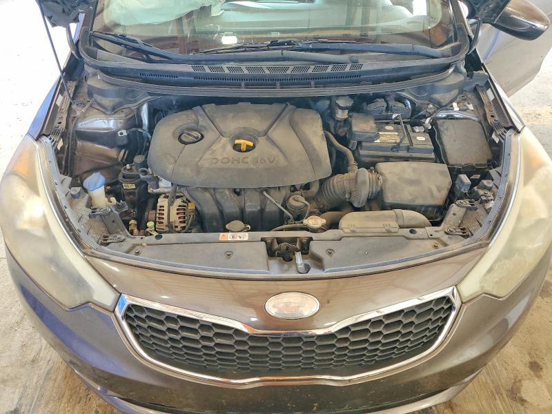2014 KIA FORTE LX — Фото 11 из 12