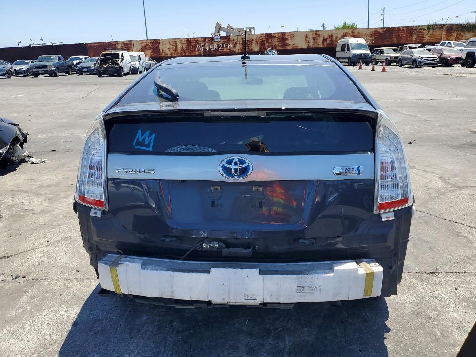 JTDKN3DP8E3050413 2014 TOYOTA PRIUS PLUG-IN HYBRID photo no. 6